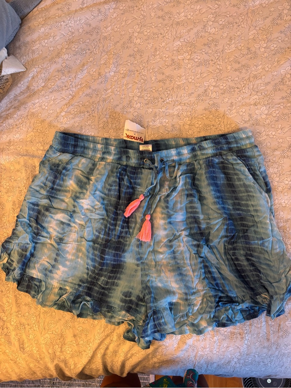 Blue Tie-Dye Women’s Shorts with Pink Tassel Drawstring NEW NWT size XL